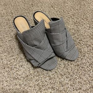Heals, size 7, worn once